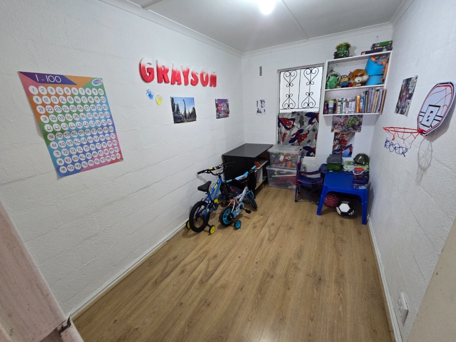 3 Bedroom Property for Sale in Westridge Western Cape